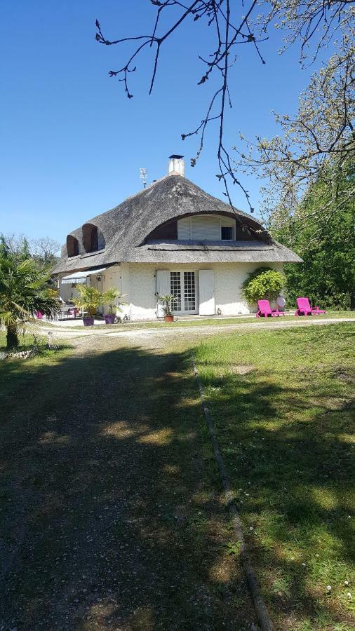Bretagne-de-MarsanLa Belle Chaumiere住宿加早餐旅馆 外观 照片